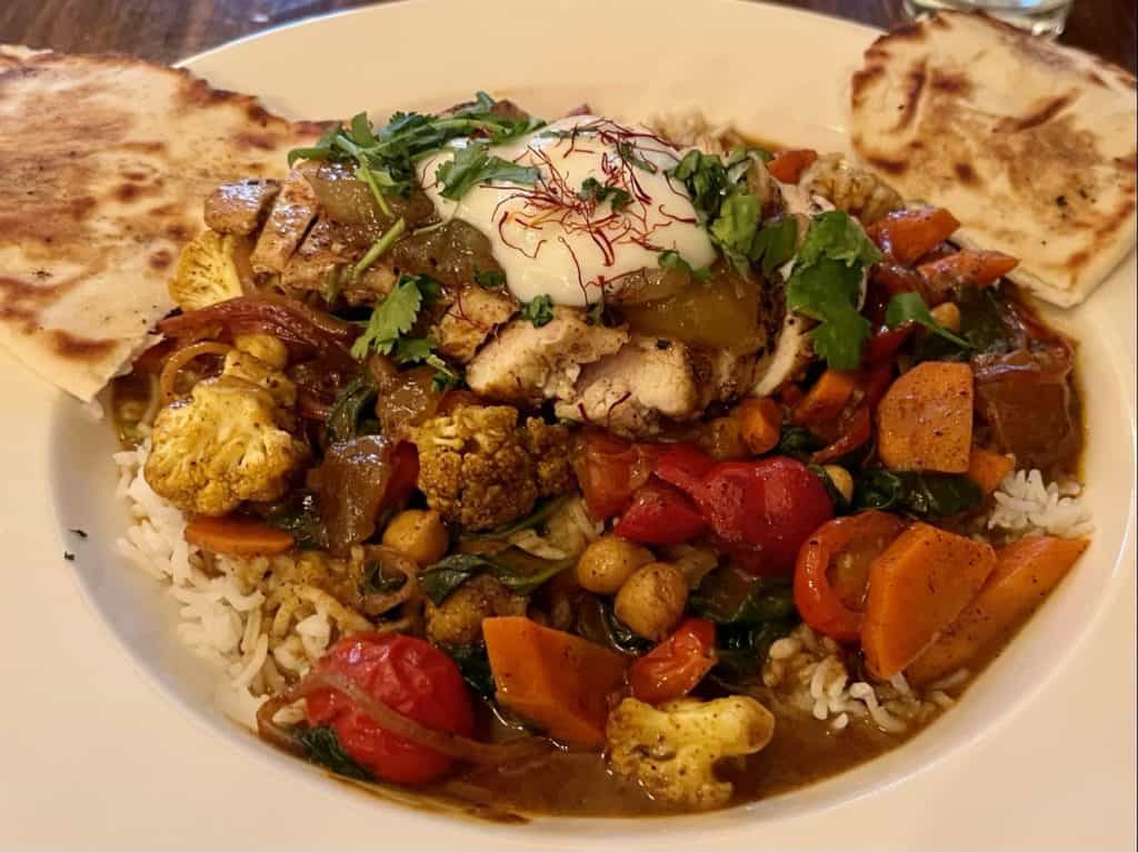 Curry Chicken bowl entree