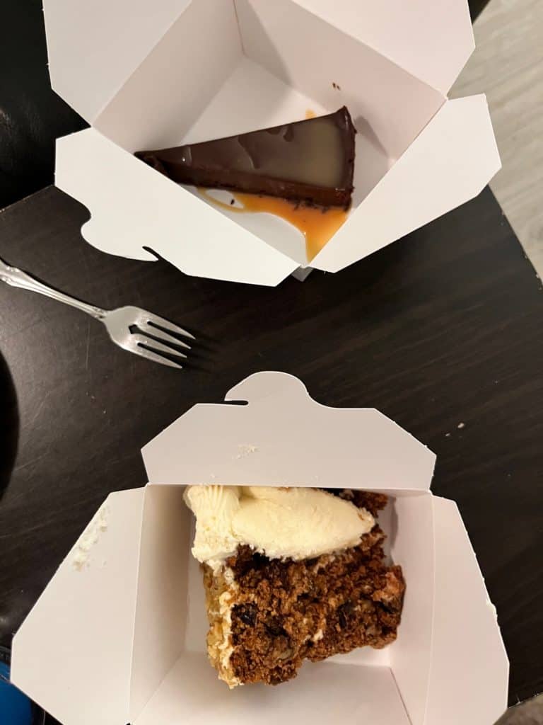Desserts in to go boxes