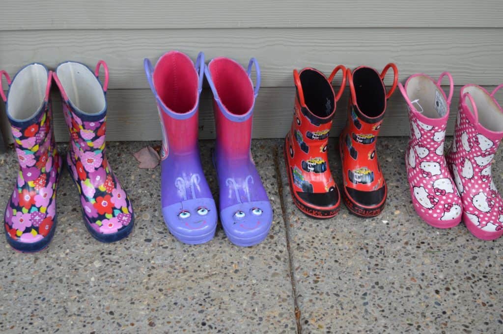 Kids rain boots. 