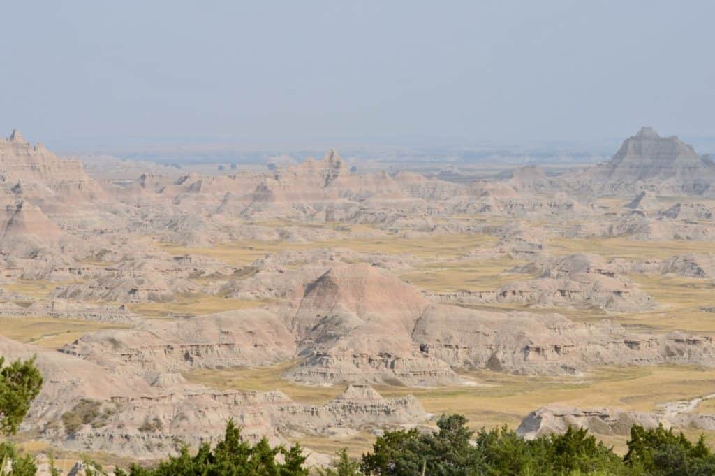 View of the Badlands from the Cliff Shelf Nature trail.