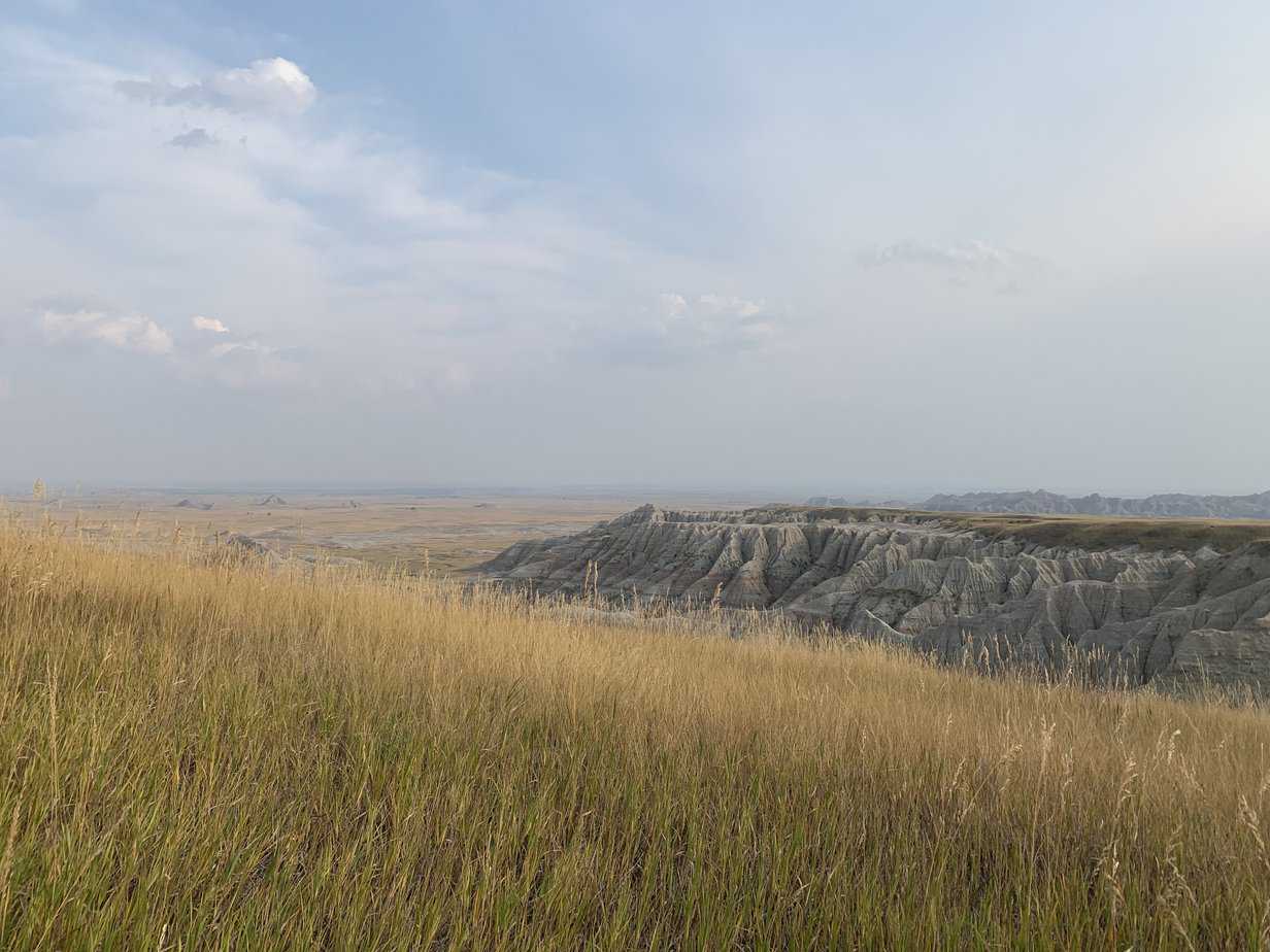 A view of beautiful South Dakota prairie and badlands.