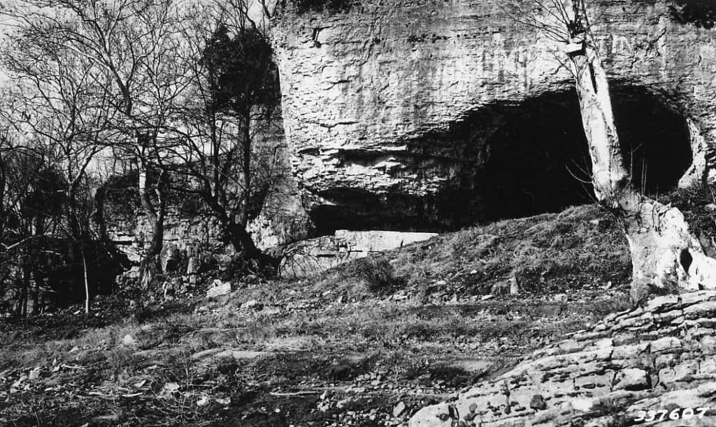 A historic photo of Cave-in-Rock, an infamous hide out for thieves and pirates. Cave-in-Rock State Park is one of the 37 best things to do in Southern Illinois.