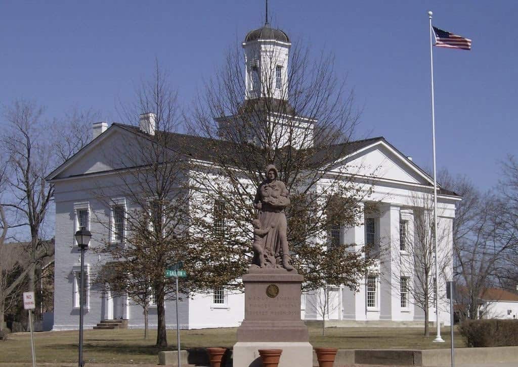 The Madonna of the Trail Monument stands in front of the historic Vandalia State House. The Vandalia Statehouse is one of the 37 best things to do in Southern Illinois.