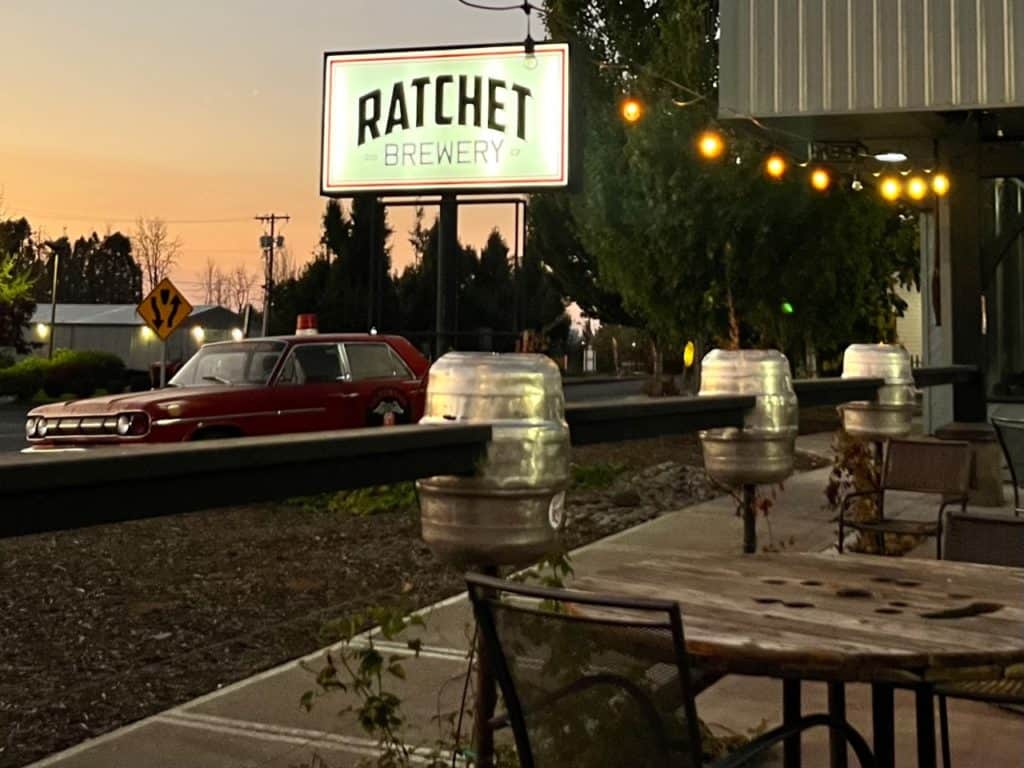 Ratchet Brewery exterior.