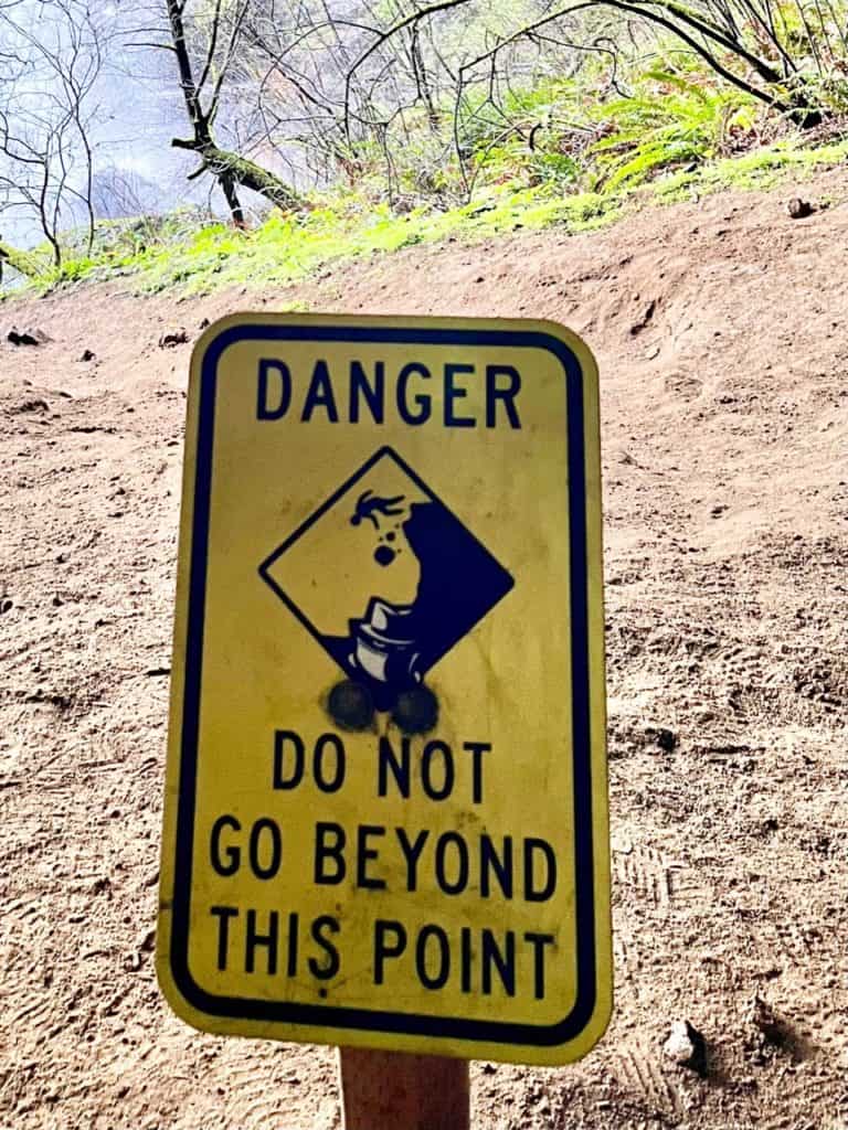 Warning sign: Do not Go beyond this point.