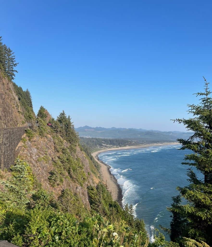 A breathtaking vista greets you at the Neahkanie Viewpoints. The view includes miles of coastline hemmed in by forested coastal mountains. Neahkanie Viewpoint is one of the best things to do on the Oregon Coast with kids.