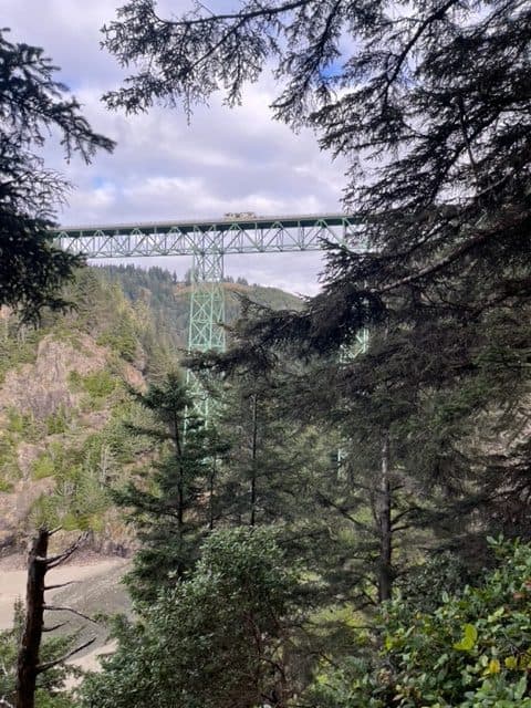 An RV drive across the enormous Thomas Creek Bridge. The Thomas Creek Bridge is the highest bridge in Oregon.