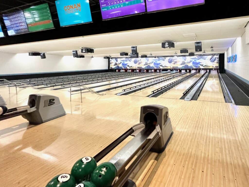 Interior shot of Silver Creek Lanes bowling alley in Silverton. Bowling is a great kid-friendly activity to do in Silverton.